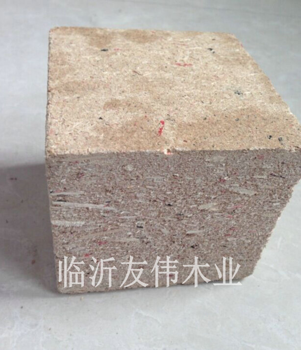 刨花木墩的密度多大，受什么影響？